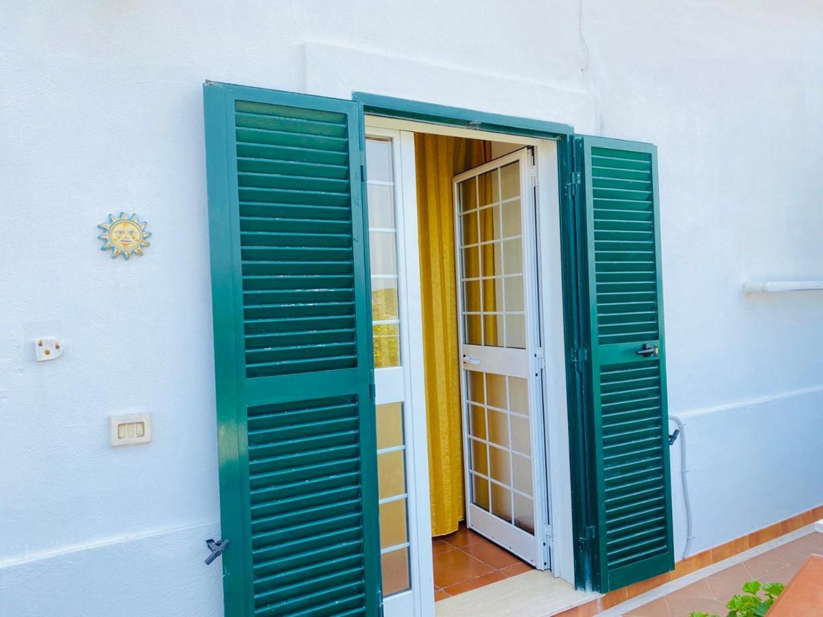 Casa Ninetta - Immobilevante ポンツァ エクステリア 写真